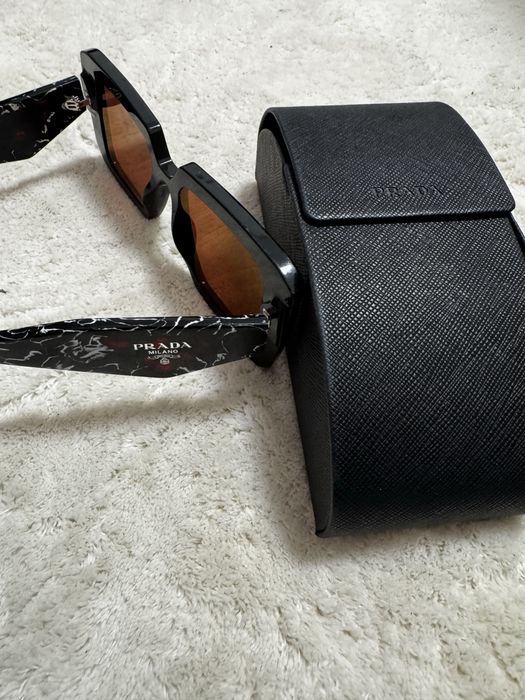 Ochelari de soare prada