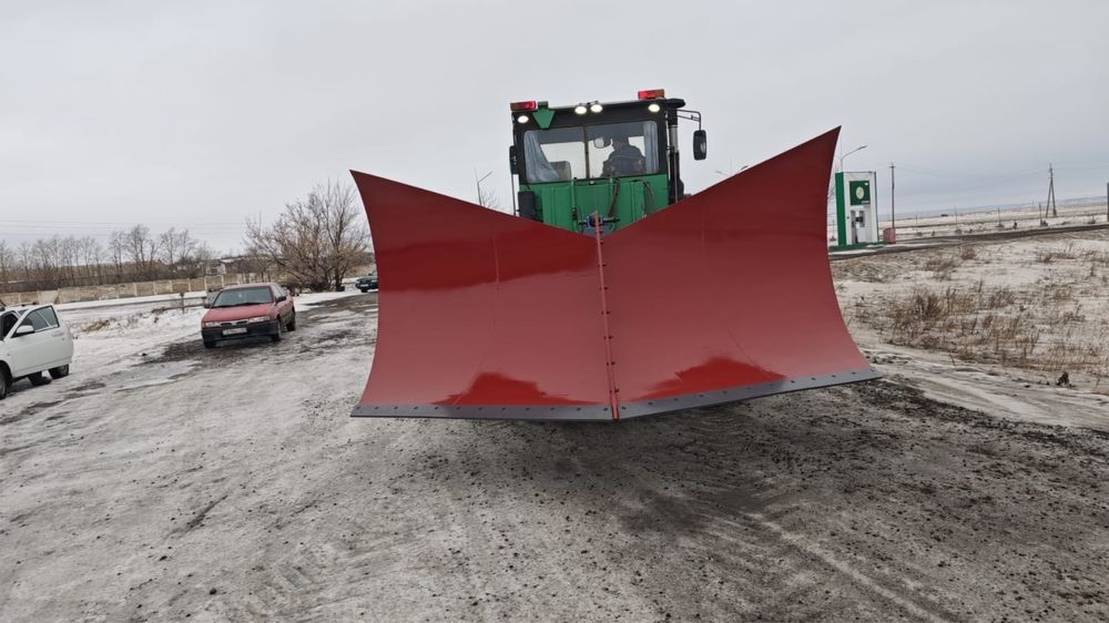 ОТВАЛ-БАБОЧКА на трактор ( ширина- 4М)