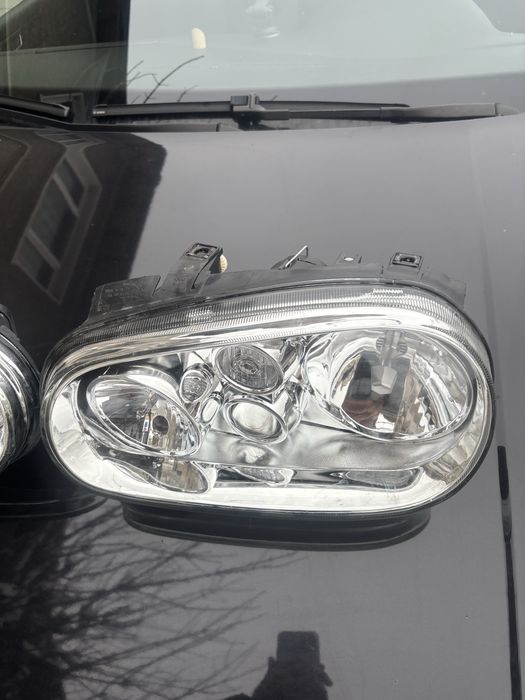 Фарове комплек зе Голф 4 2броя