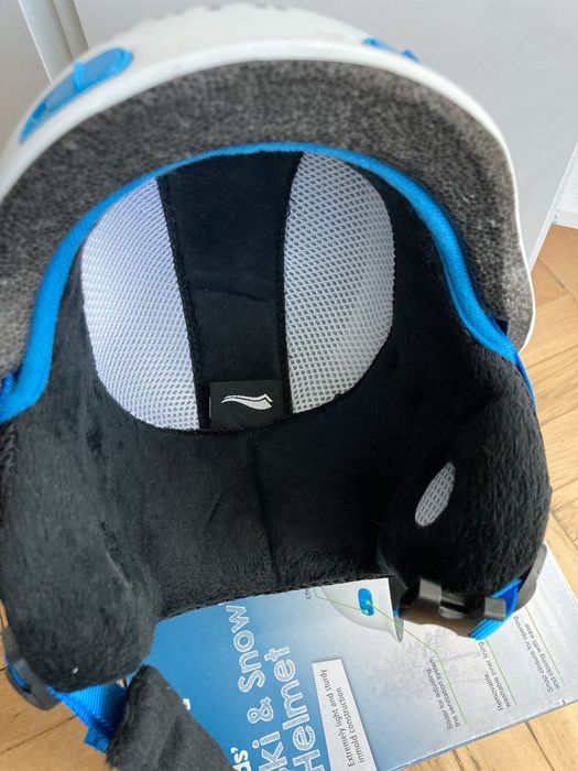 Скиорска каска