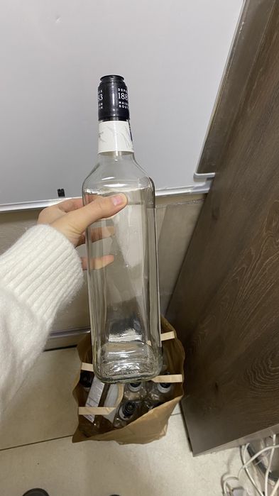 Стеклянные бутылки