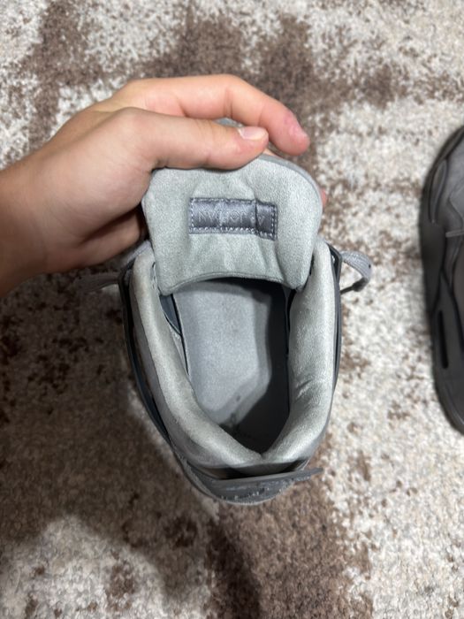jordan 4 sunt in stare buna