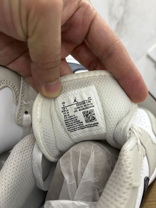 Кроссовки Nike Air Jordan 1 Low, 40
