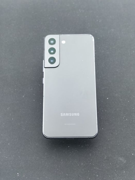 Samsung Galaxy S22 5G 128 GB ID-fmv934