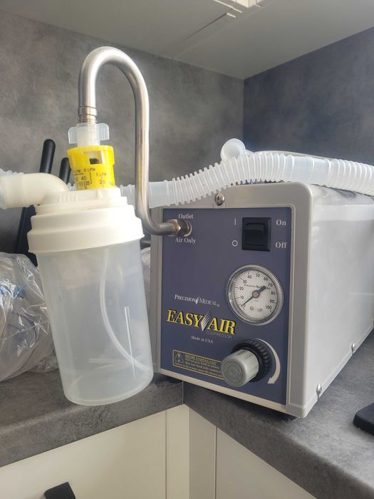 Медицински апарат за обдишване Precision Medical PM 15-P