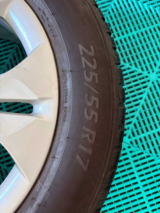 Jante cu anvelope vara 225 55 R17 Ceat Winterdrive dot23 9mm Bmw F48 F39 X1 X2 style 564 stare impecabila