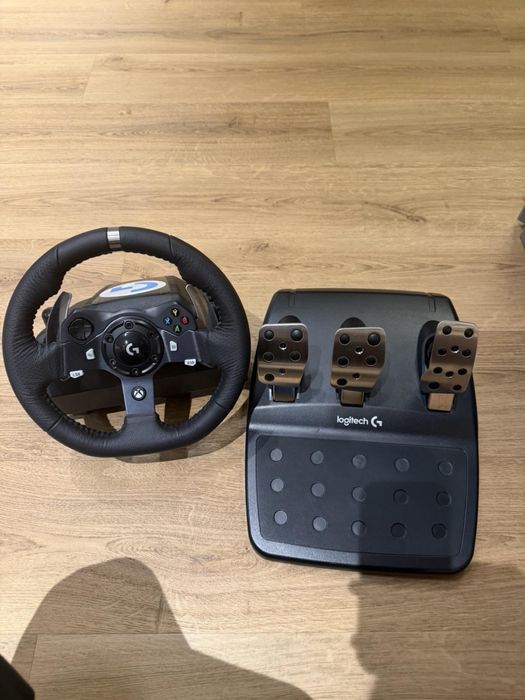 Кормило и педал logitech G970