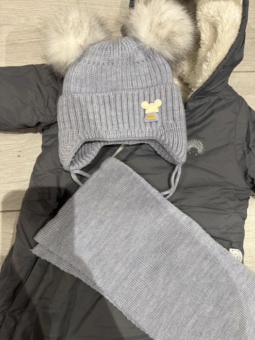 Шапочка и шарфик в идеальном состоянии