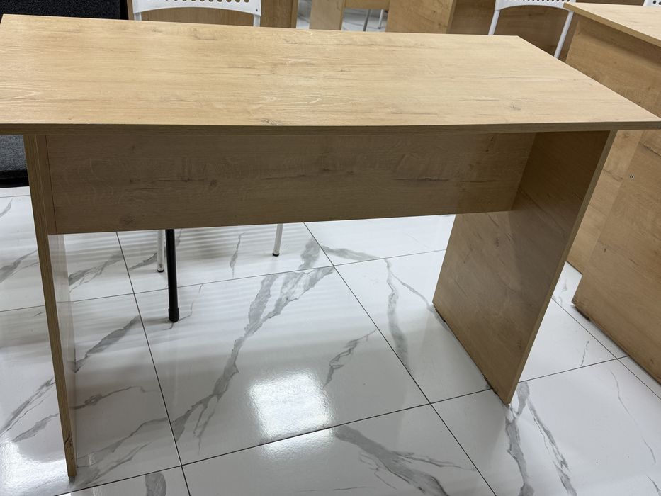 Продам парты и учительские столы