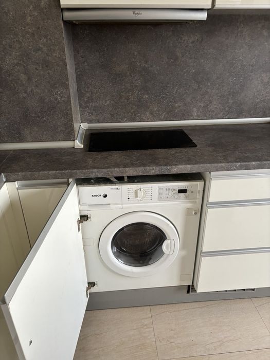 Продава се Двустаен апартамент в Казанлък - 66 кв.м за 1275 €/кв.м - Снимка #4