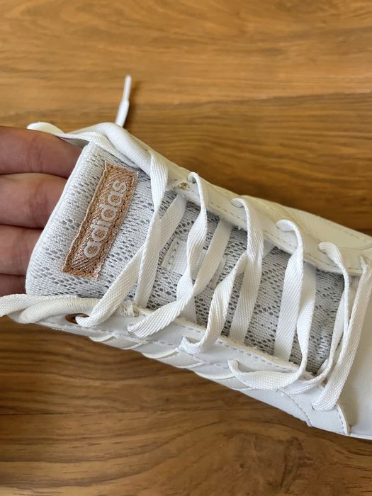 Бели кожени кецки Adidas