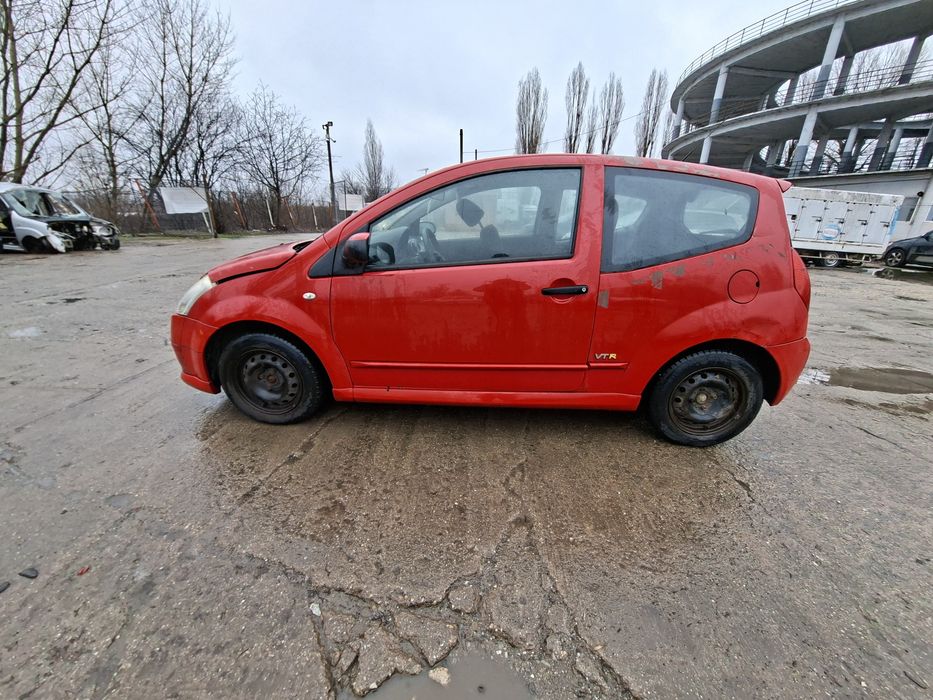 Dezmembrez Citroen C2 1.1 B 2007 HFX
