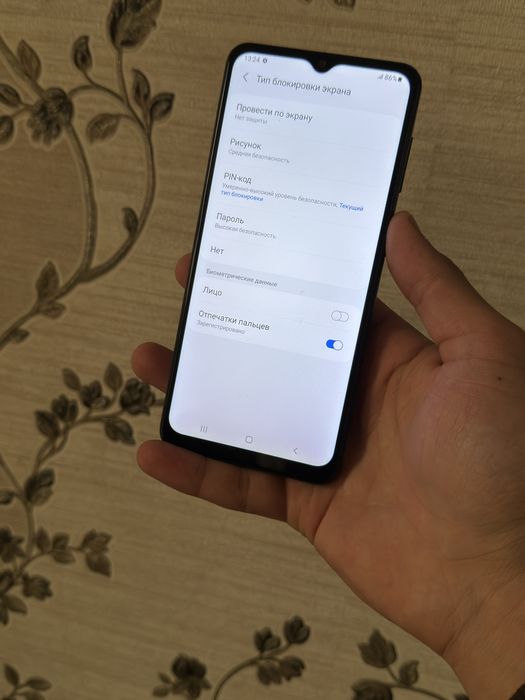 Samsung A12 idial holatda srocniga sotiladi