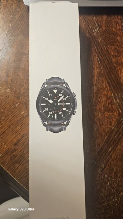 Продам смартчасы galaxy watch 3