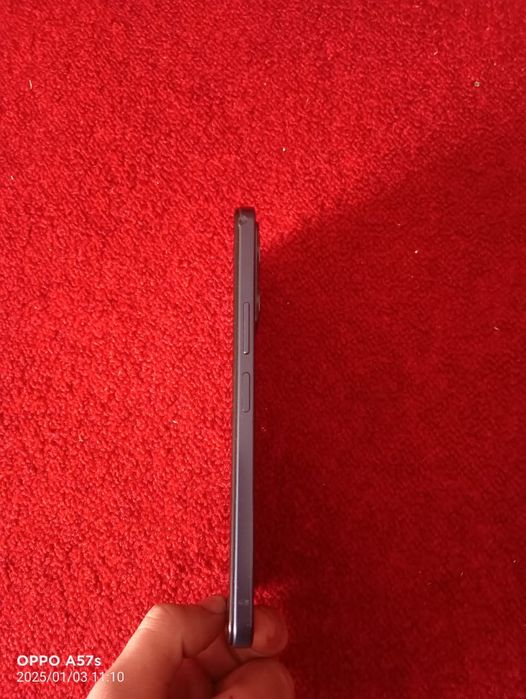 Продам телефон vivo Y22