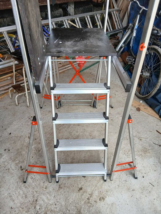 Scara de aluminiu pliabilă