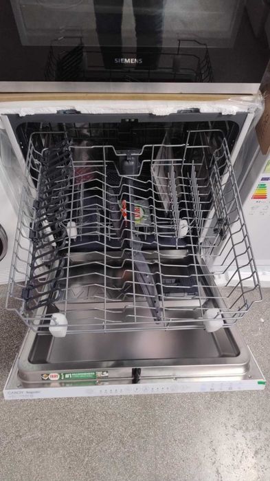 Съдомиялна машина за вграждане Candy-Кенди 60 см Wash&dry 49'