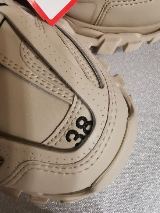 Balenciaga Hike Ghete 38