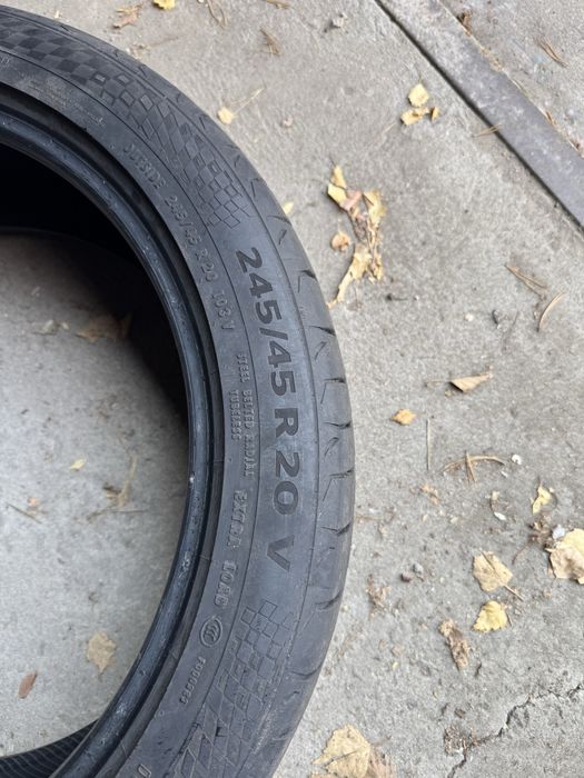 Продам шины 245/45/20