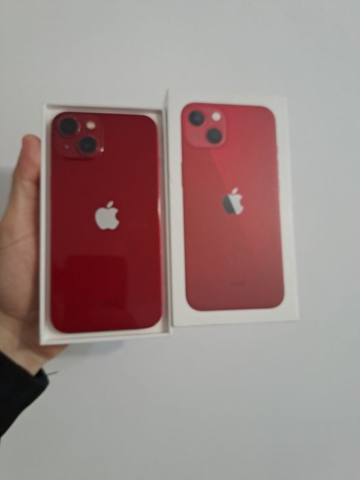 IPhone 13 Red produkt/albastru
