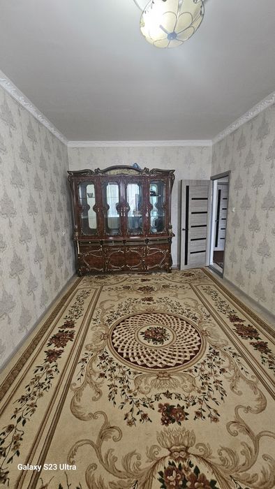 Аренда 2.хонали метро беруний студент кизлага берилади