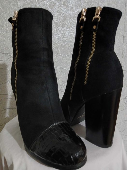 Замшевые ботинки 37р