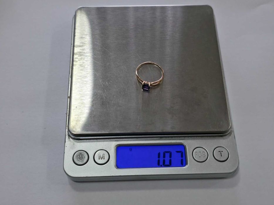 Дамски пръстен 9К 375 / 1,07 гр.