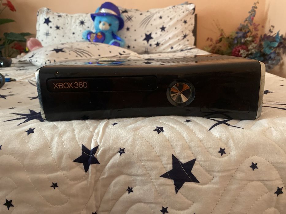 Vând xbox 360 in stare perfect