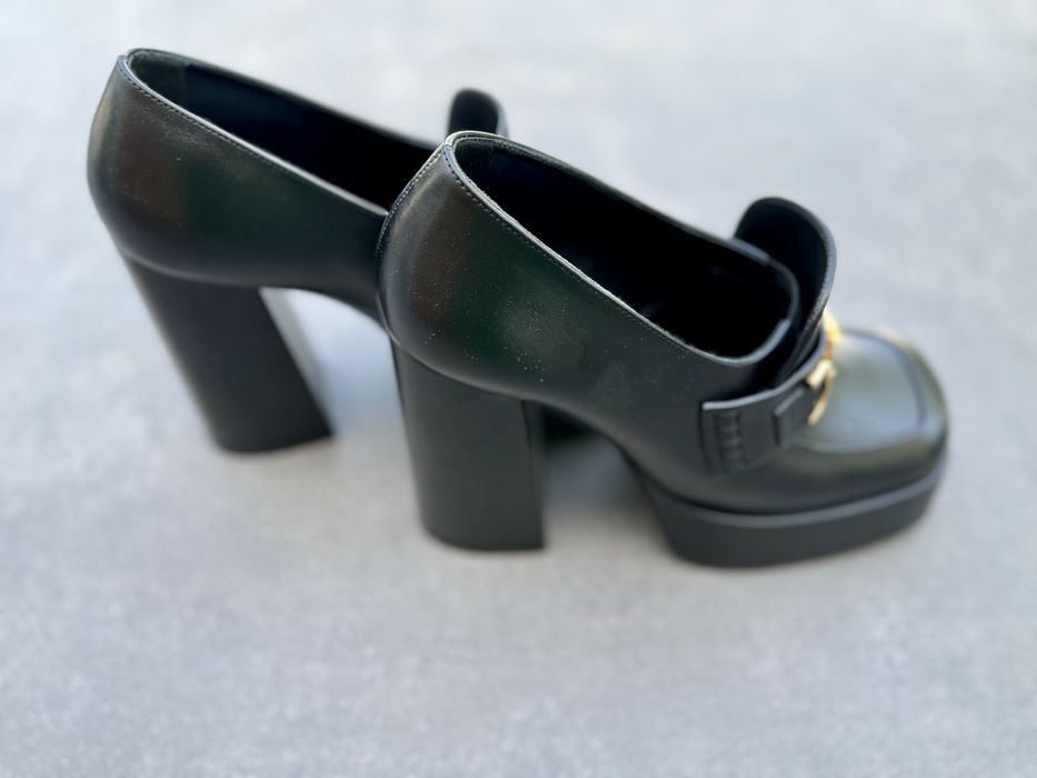 Pantofi Versace, cu platforma