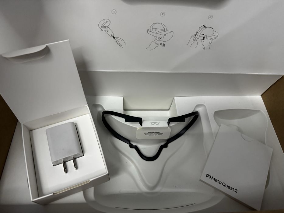 Oculus quest 2 128GB + Контроллеры