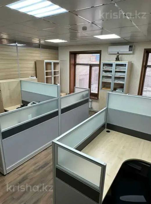 Сдаётся в аренду готовый к работе офис — 232 м²