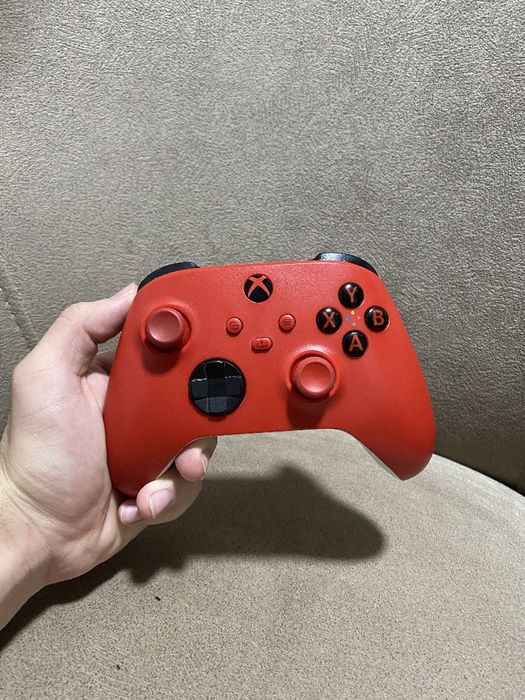 Беспроводной геймпад Xbox (Pulse Red) — Идеал
