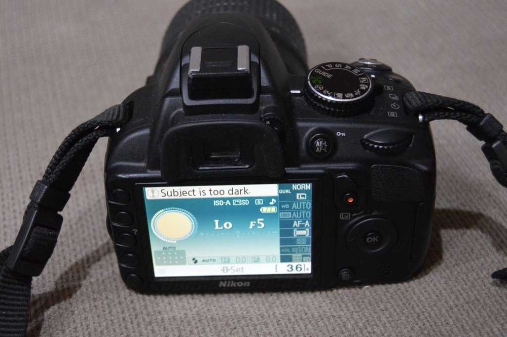 Kit Aparat Foto DSLR Nikon D3100 + Obiectiv 18-55mm VR + Card 16GB – doar 3448 cadre