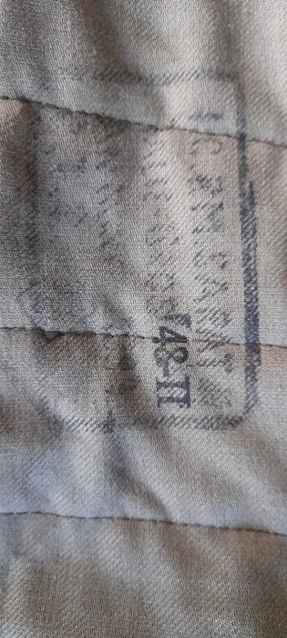 Tinuta mozaicata pentru vanatoare