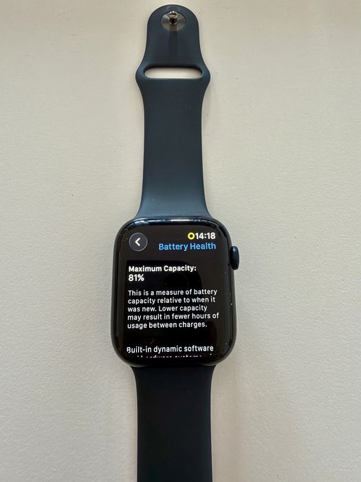Apple Watch Series 7 (GPS, 45mm, black)