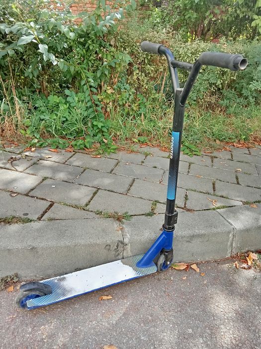 Vând trotineta freestyle Scooter
