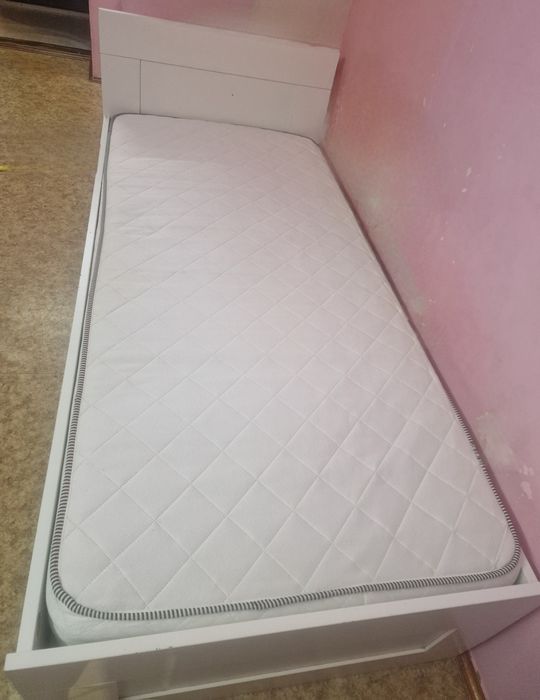 Срочно продам кровать