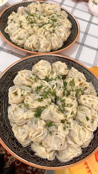 Xar xil turdaki salat va damashniy taomlar