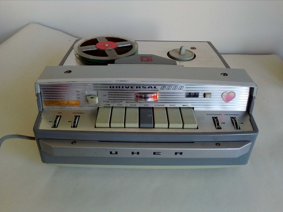 Ролков магнетофон UHER -