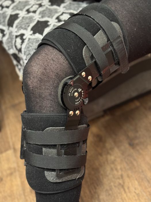 ортез на коленный сустав