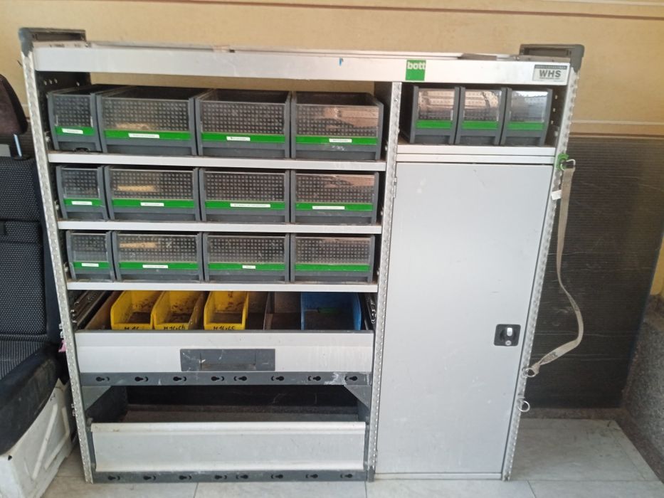 Инструментальный шкаф bott