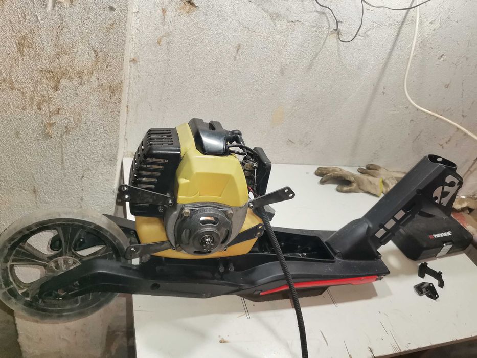 Мотопед двигател 40 куб. 2Т