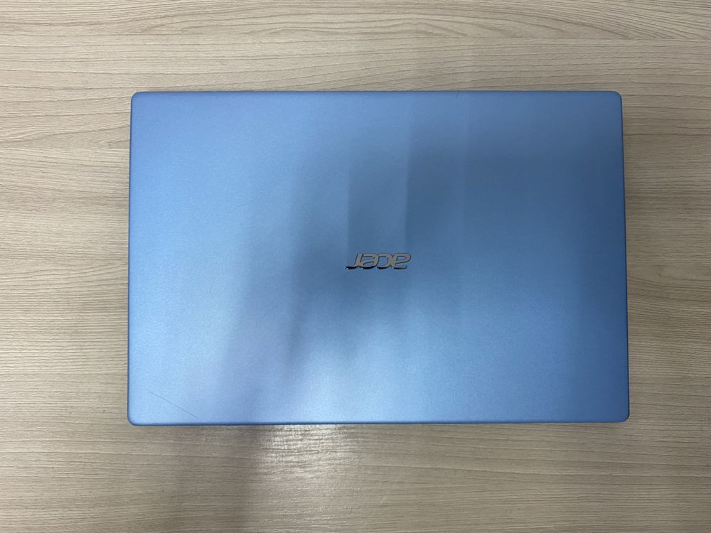 Acer swift core i5