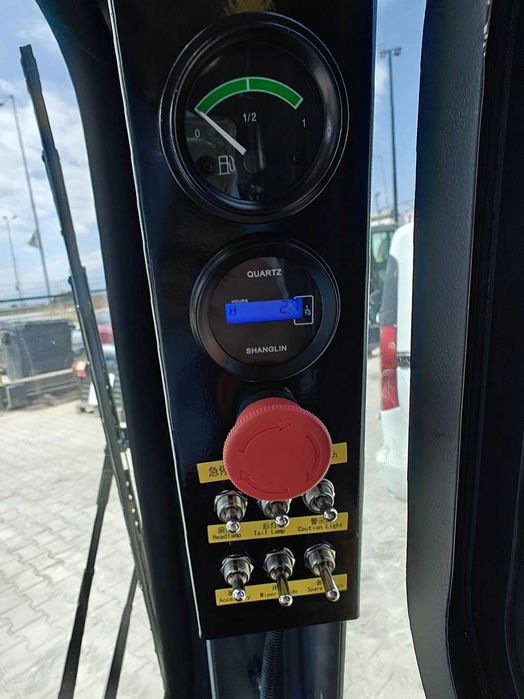 Мини челни товарачи Lonking CDM 303