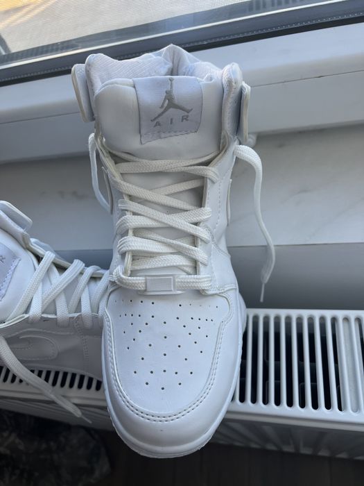 Adidasi / Pantofi Sport Nike Jordan air force one barbati imitatie