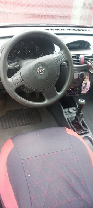 Opel corsa ptr dezmembrari sau fier vechi