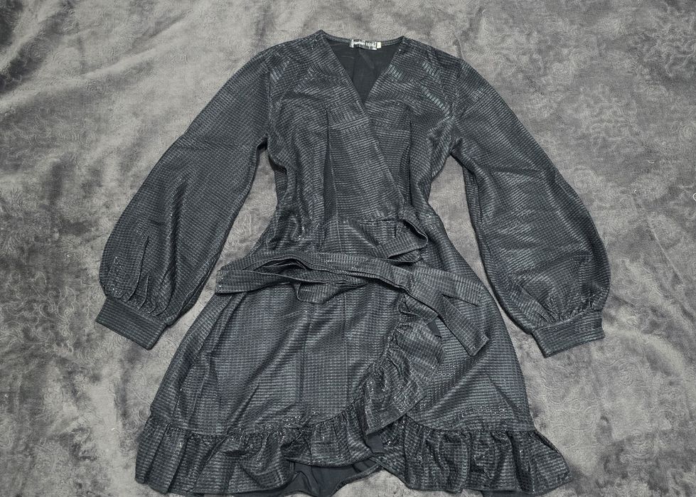 Продам стильное женское платье