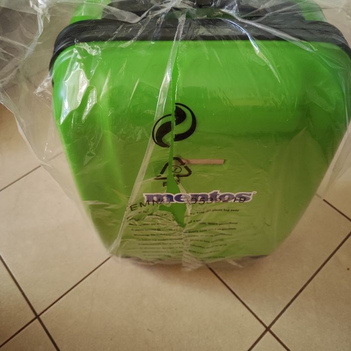 Куфар малък Зелен