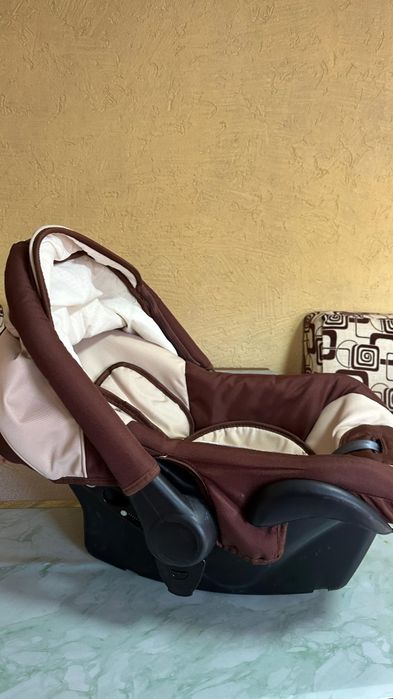 Коляска в отличном состояний