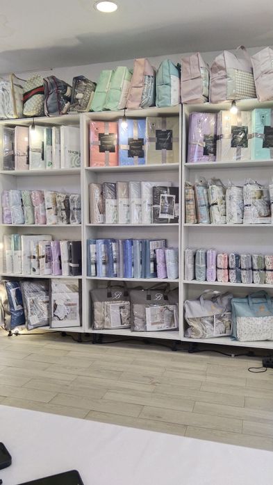 Срочно продам шкафы полки